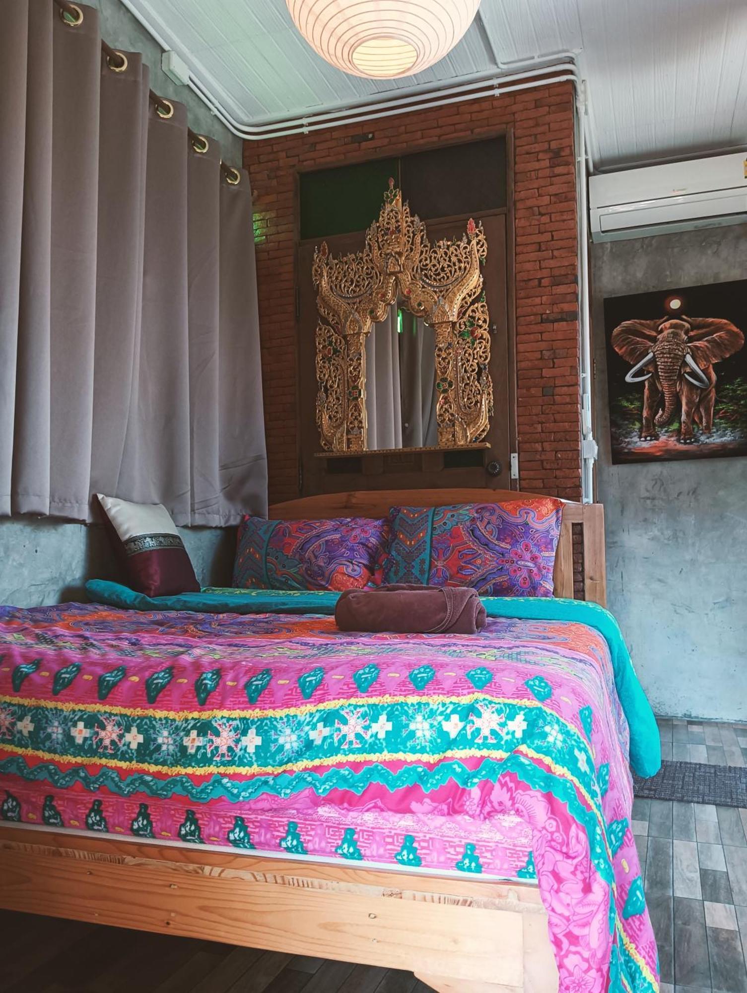 Huen Chiang Man Hostel Chiang Mai Exterior foto