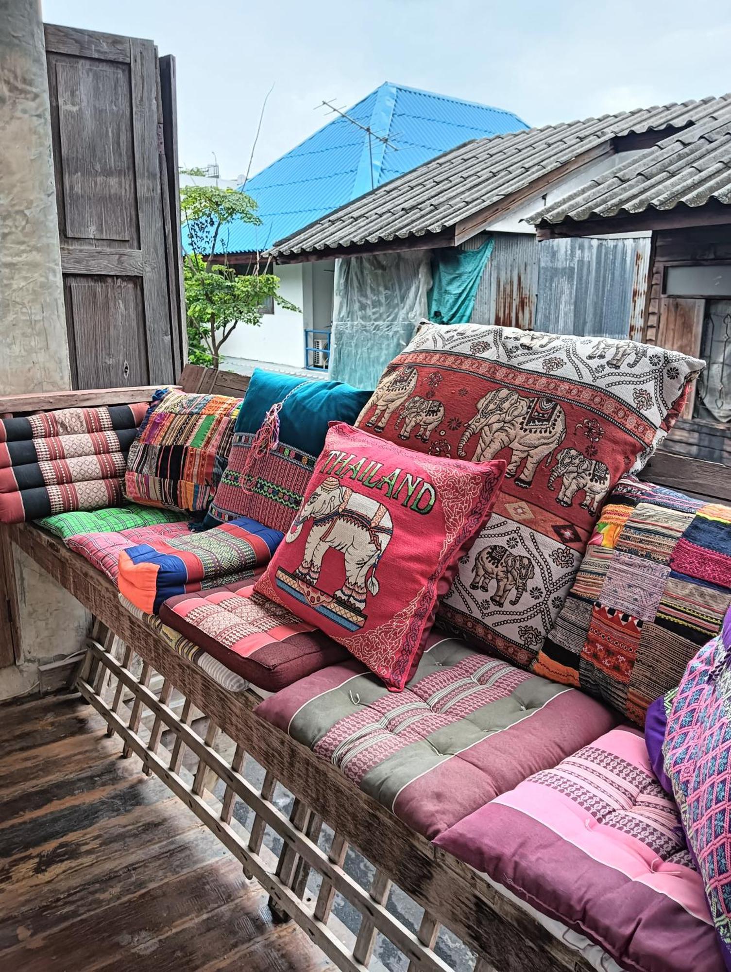 Huen Chiang Man Hostel Chiang Mai Exterior foto