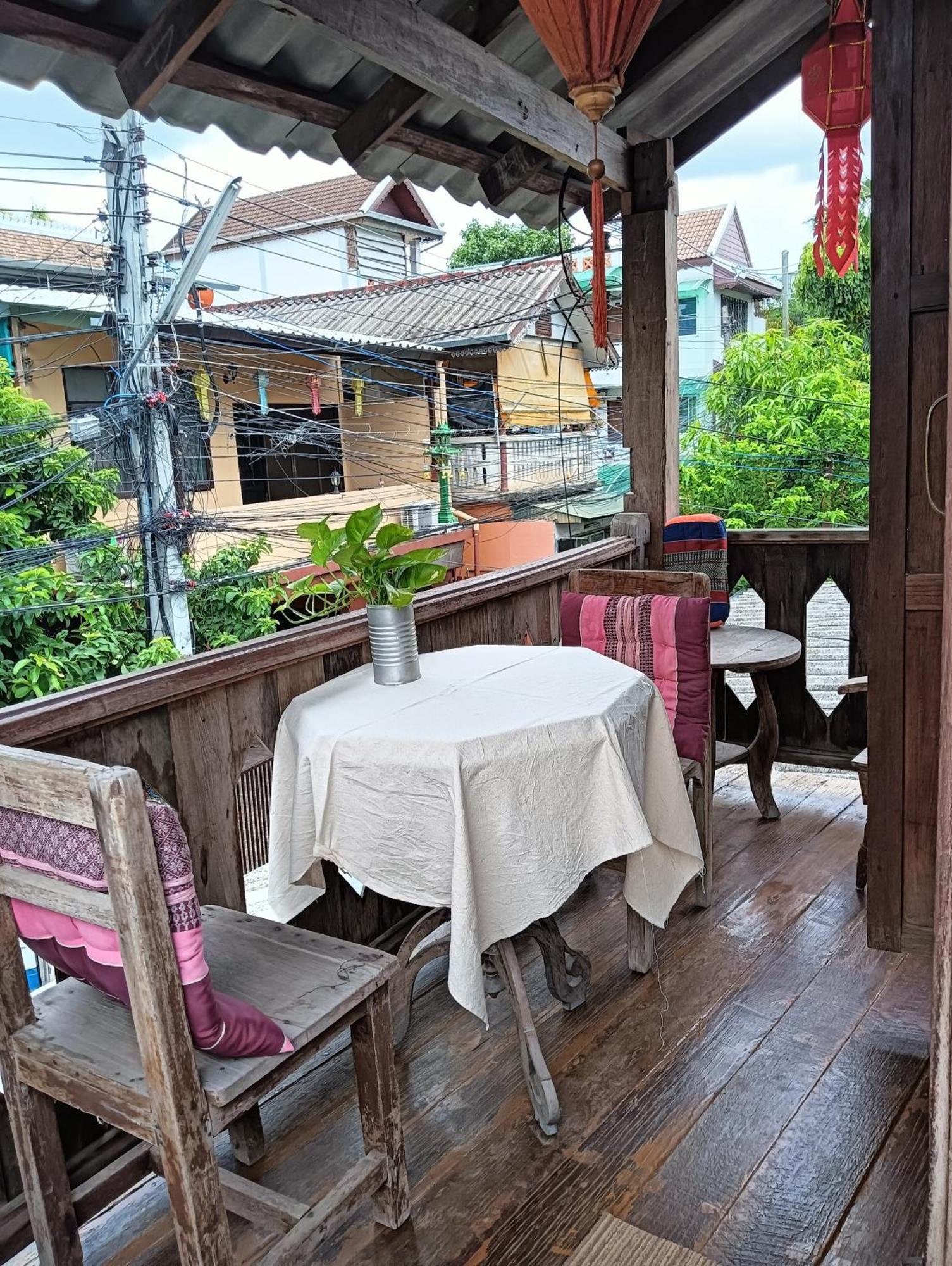 Huen Chiang Man Hostel Chiang Mai Exterior foto