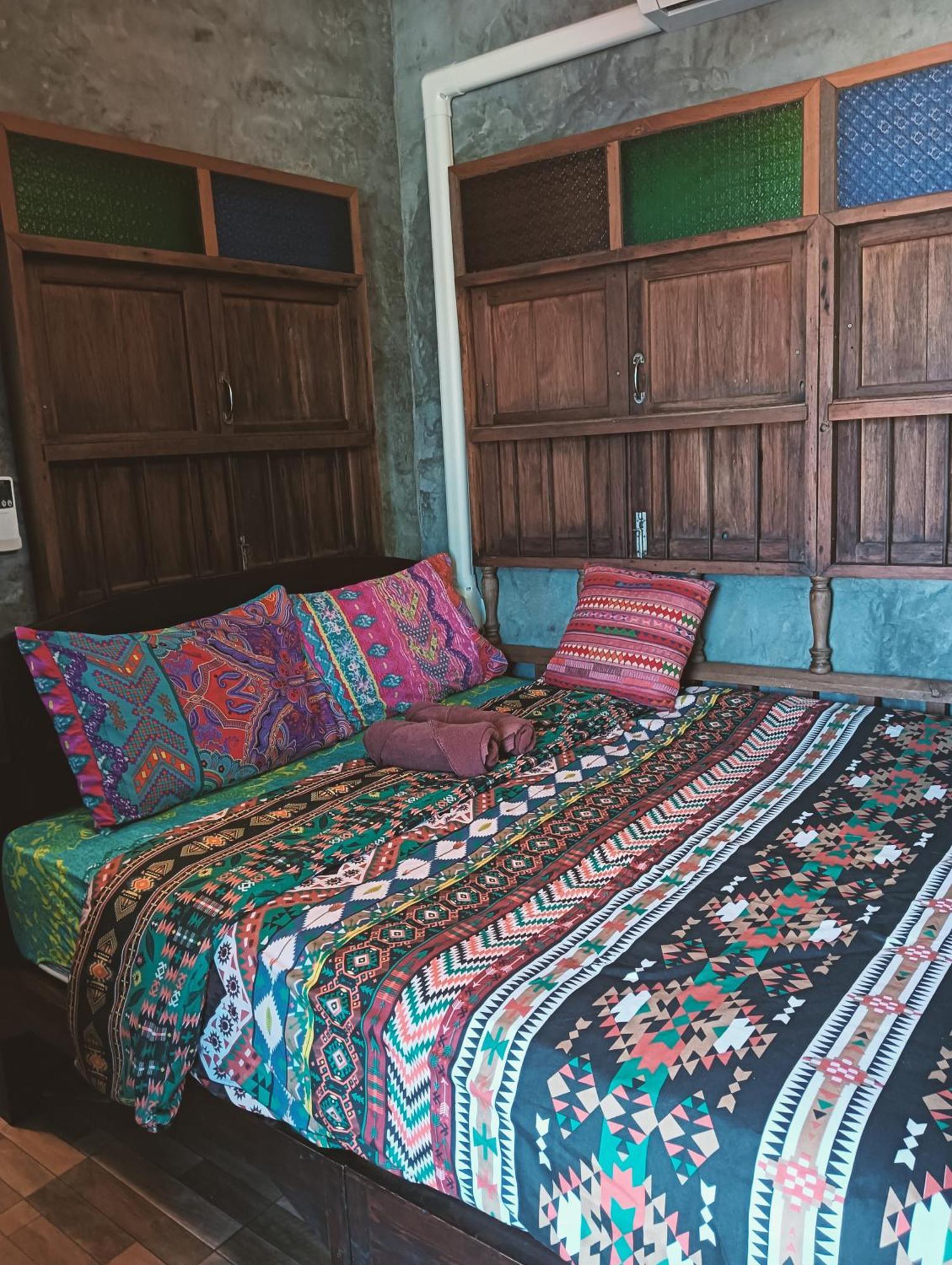 Huen Chiang Man Hostel Chiang Mai Exterior foto