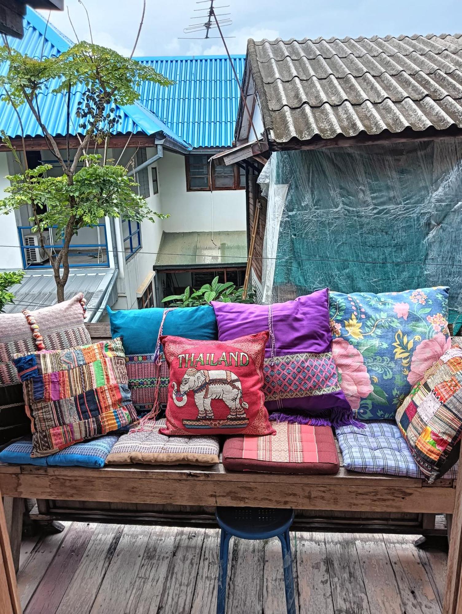 Huen Chiang Man Hostel Chiang Mai Exterior foto