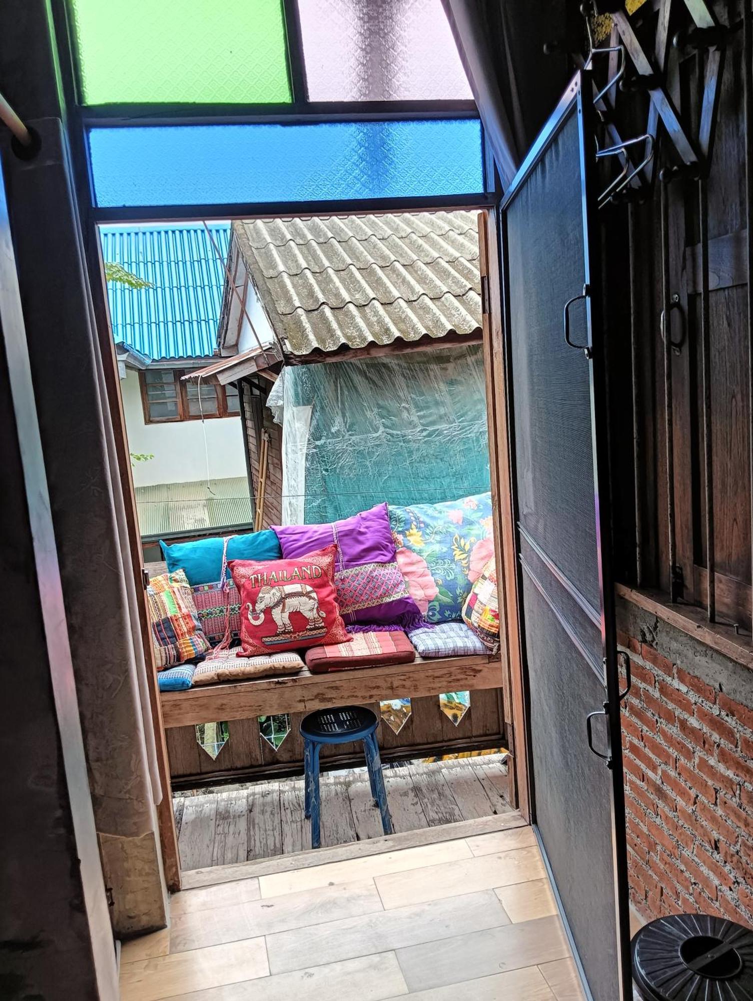 Huen Chiang Man Hostel Chiang Mai Exterior foto