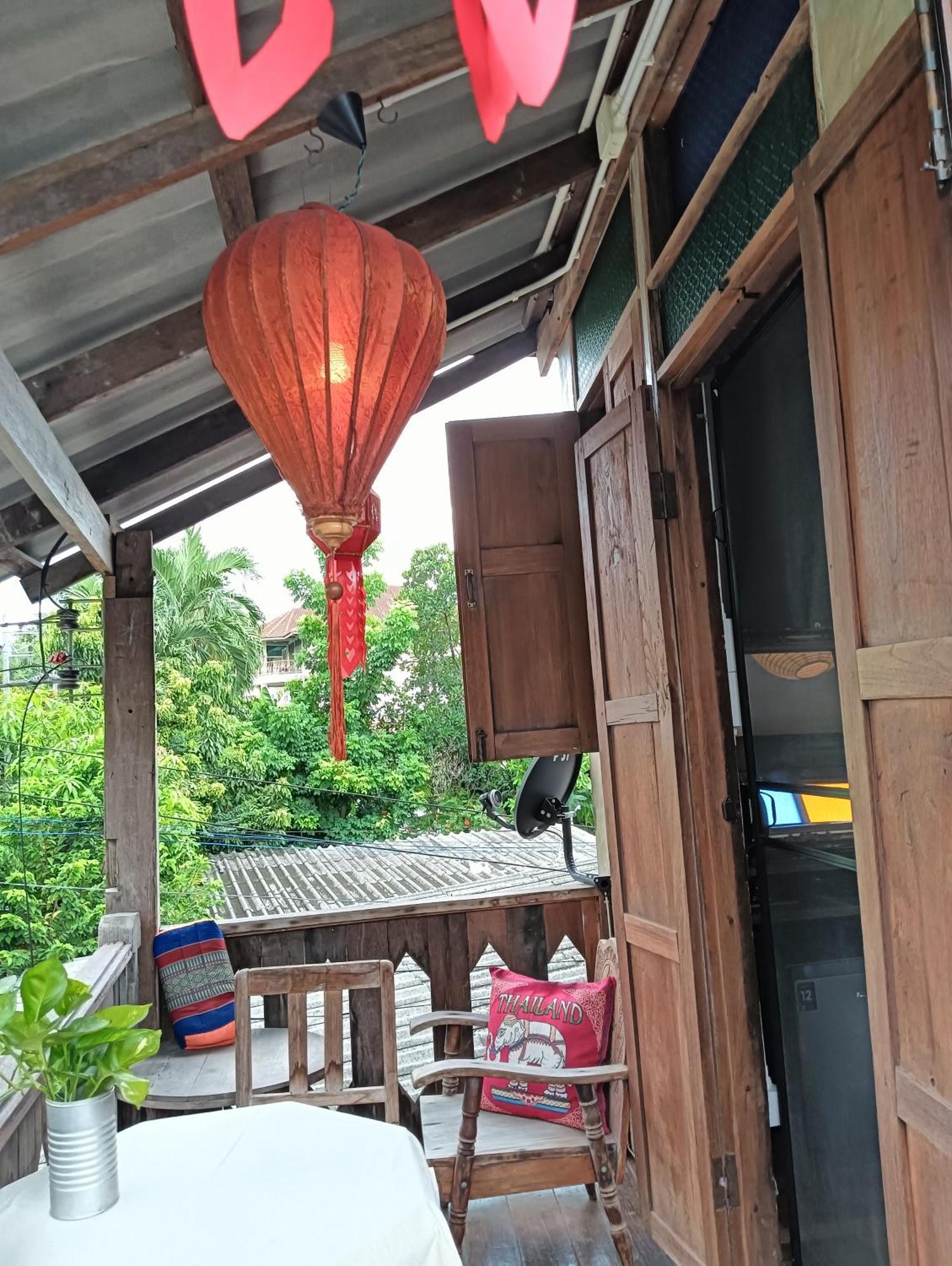 Huen Chiang Man Hostel Chiang Mai Exterior foto
