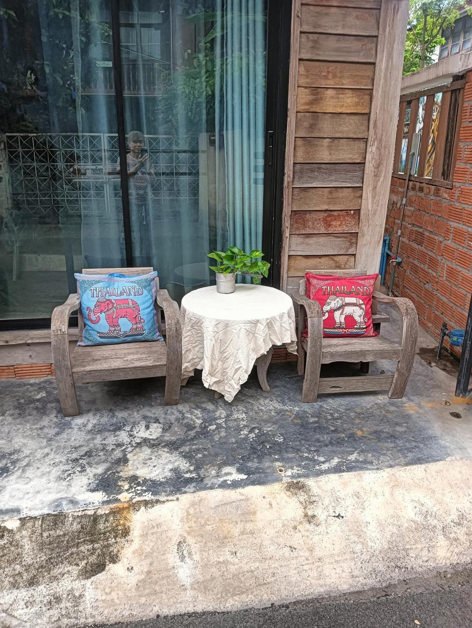 Huen Chiang Man Hostel Chiang Mai Exterior foto