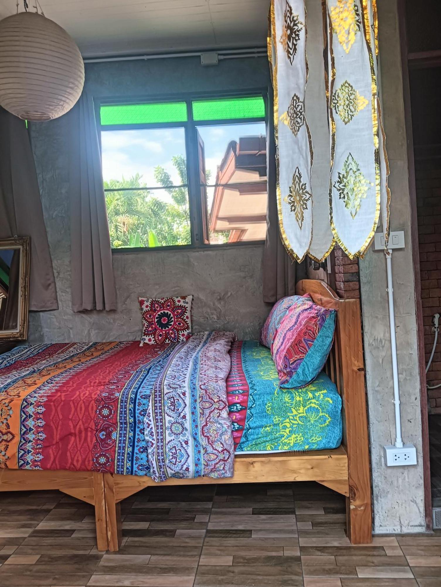 Huen Chiang Man Hostel Chiang Mai Exterior foto