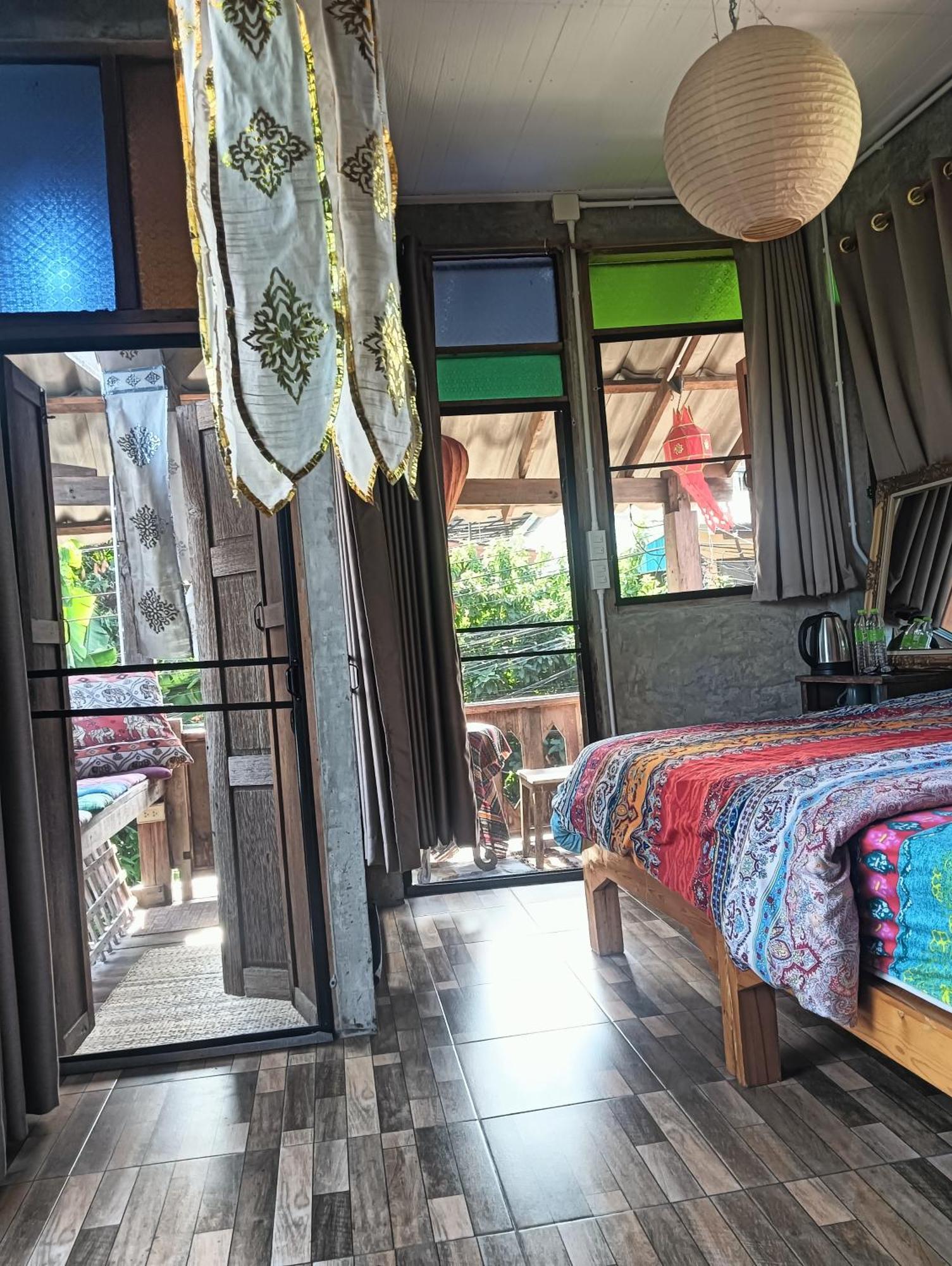 Huen Chiang Man Hostel Chiang Mai Exterior foto