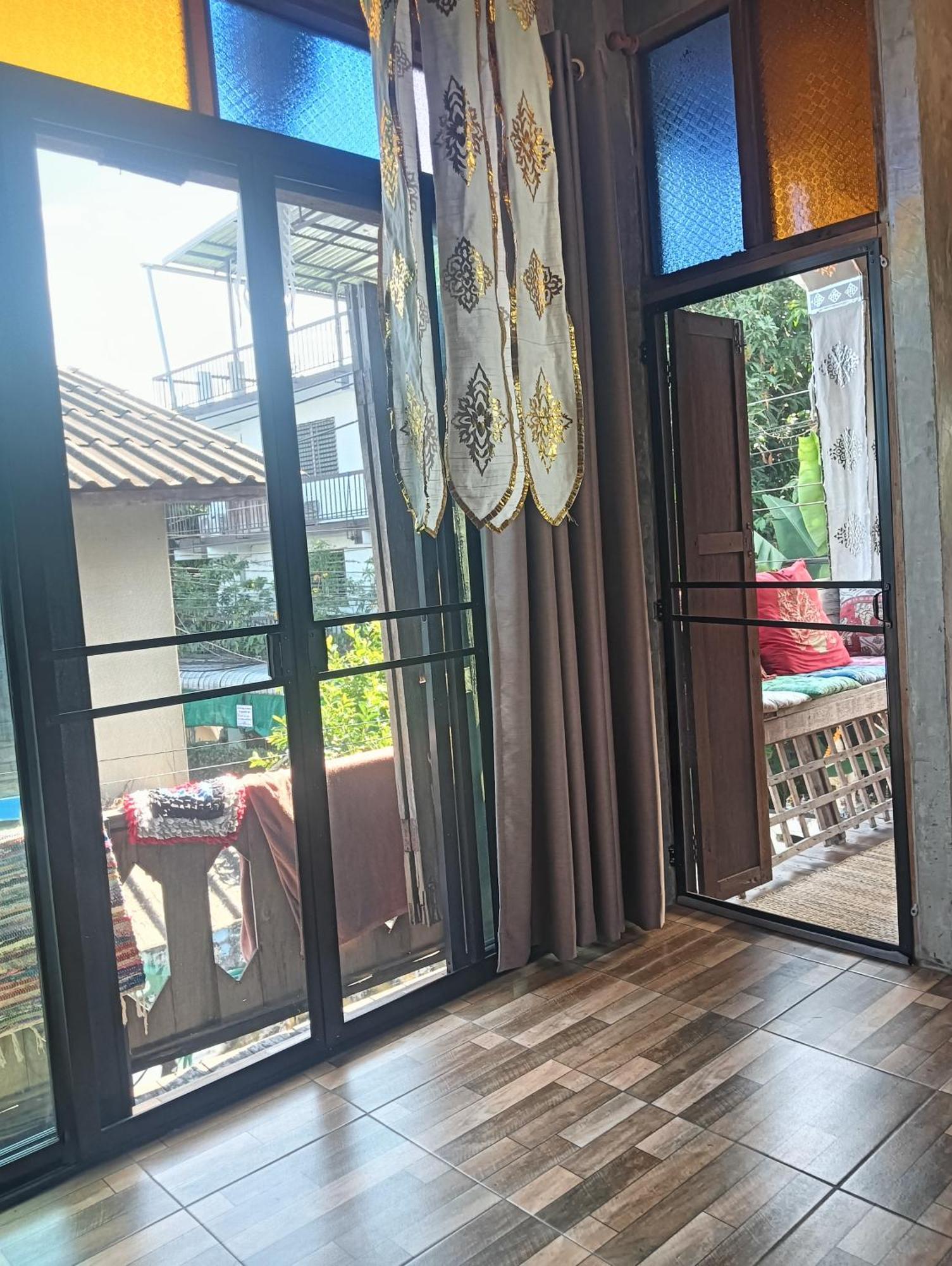Huen Chiang Man Hostel Chiang Mai Exterior foto