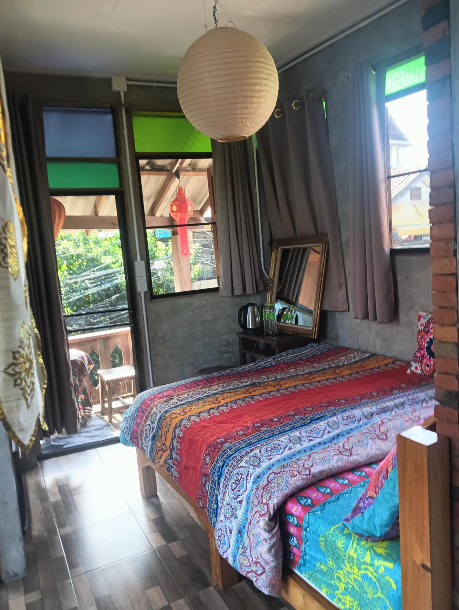 Huen Chiang Man Hostel Chiang Mai Exterior foto